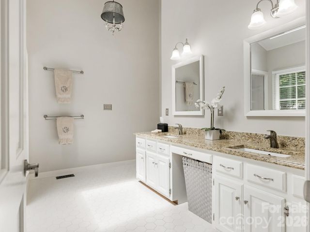 9627 Penshurst Trace, Charlotte, NC 28210