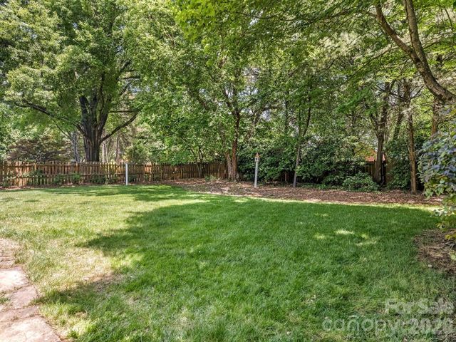 9627 Penshurst Trace, Charlotte, NC 28210