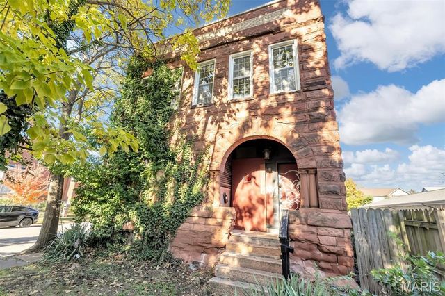 4169 McPherson Avenue, St Louis, MO 63108