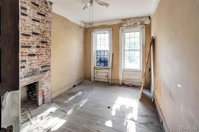 4169 McPherson Avenue, St Louis, MO 63108