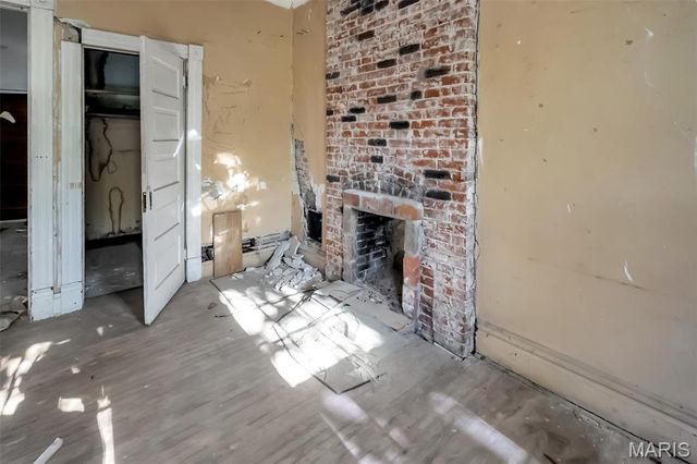 4169 McPherson Avenue, St Louis, MO 63108