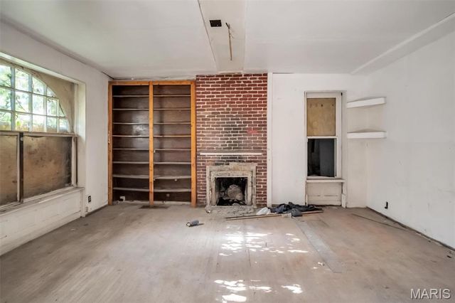 4169 McPherson Avenue, St Louis, MO 63108