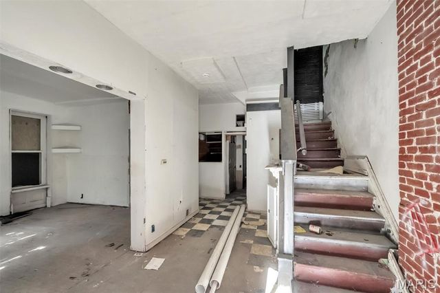 4169 McPherson Avenue, St Louis, MO 63108