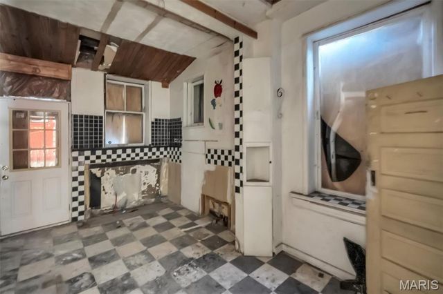 4169 McPherson Avenue, St Louis, MO 63108