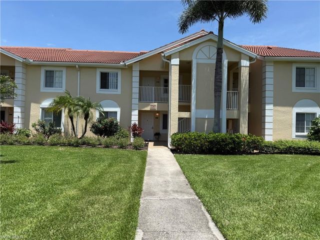 7750 Jewel LN 103, Naples, FL 34109