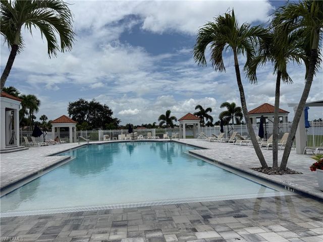 7750 Jewel LN 103, Naples, FL 34109
