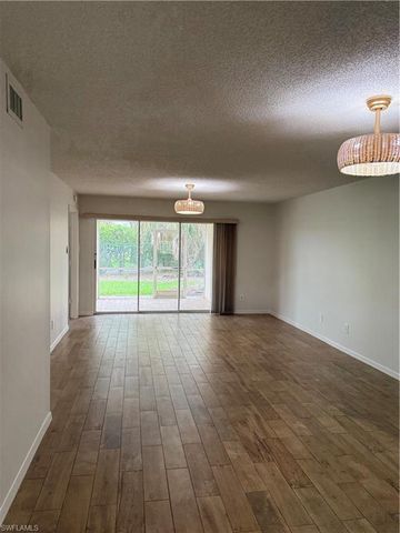 7750 Jewel LN 103, Naples, FL 34109