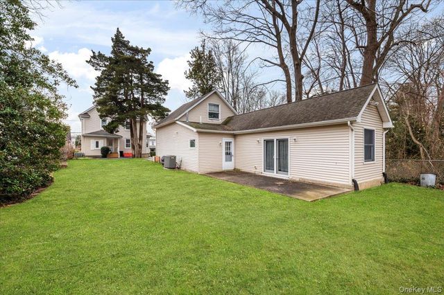 37 Central Street, Huntington, NY 11743