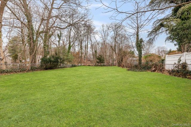 37 Central Street, Huntington, NY 11743