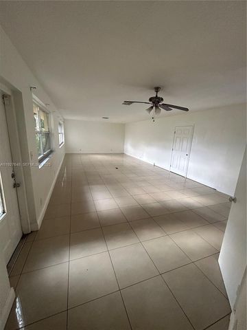 1501 Lauderdale Villa Dr, Fort Lauderdale, FL 33311