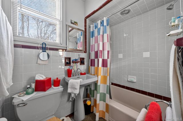 54 Leroy Place, Newburgh, NY 12550