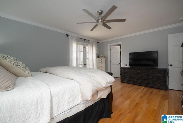 917 MOUNTAIN BRANCH CIRCLE, Vestavia Hills, AL 35226