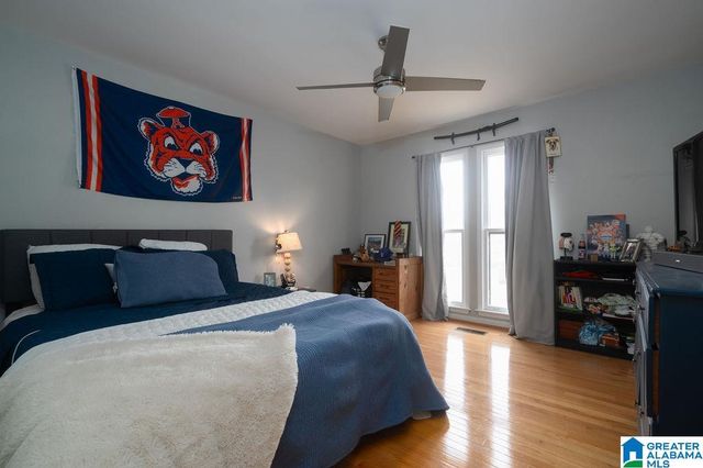 917 MOUNTAIN BRANCH CIRCLE, Vestavia Hills, AL 35226