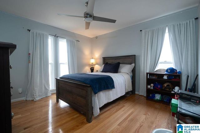 917 MOUNTAIN BRANCH CIRCLE, Vestavia Hills, AL 35226