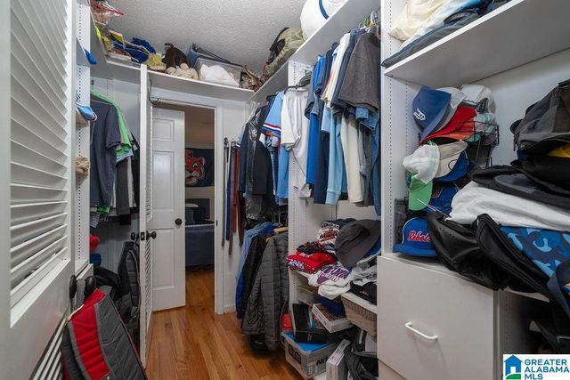 917 MOUNTAIN BRANCH CIRCLE, Vestavia Hills, AL 35226