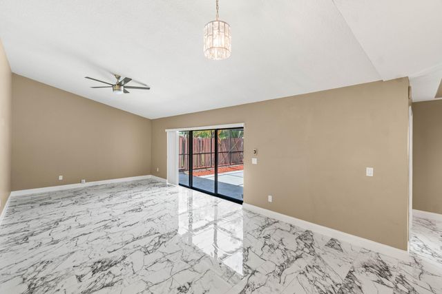 4585 Holly Lake Drive, Lake Worth, FL 33463