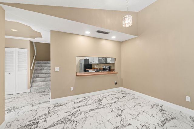 4585 Holly Lake Drive, Lake Worth, FL 33463