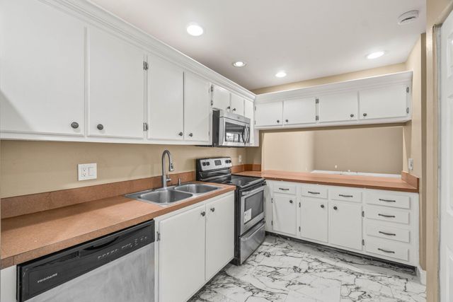 4585 Holly Lake Drive, Lake Worth, FL 33463