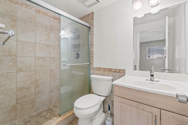 4585 Holly Lake Drive, Lake Worth, FL 33463