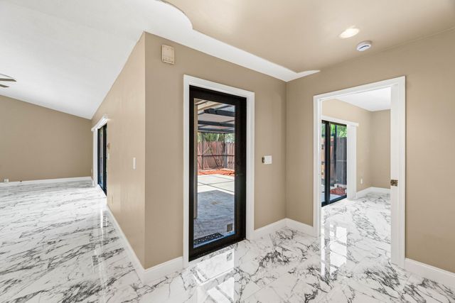 4585 Holly Lake Drive, Lake Worth, FL 33463