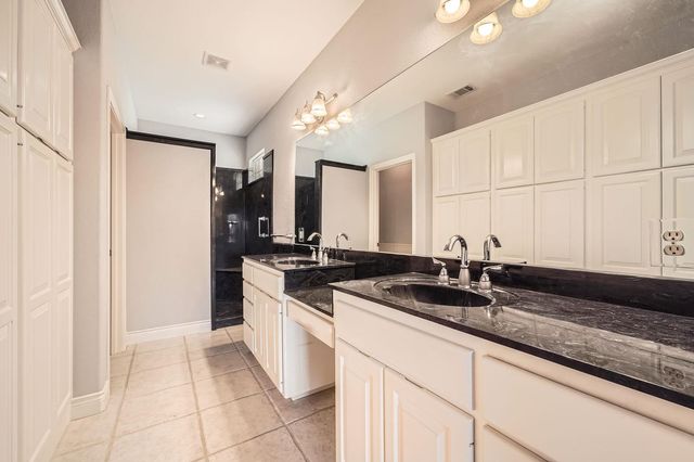 128 Oak Crest DR, Bertram, TX 78605