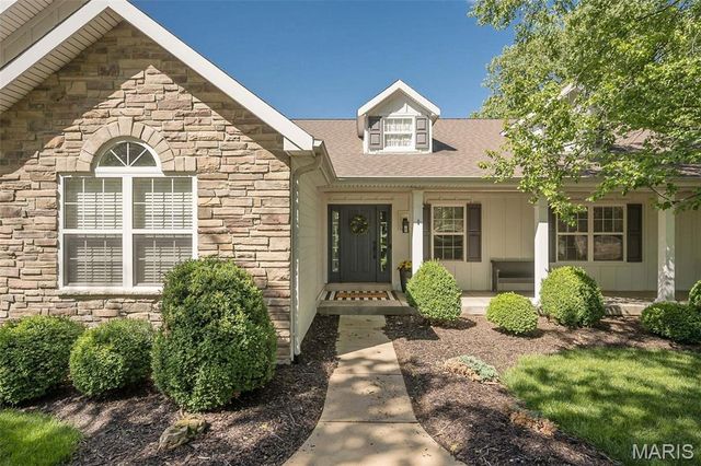1 Rockfern Court, High Ridge, MO 63049
