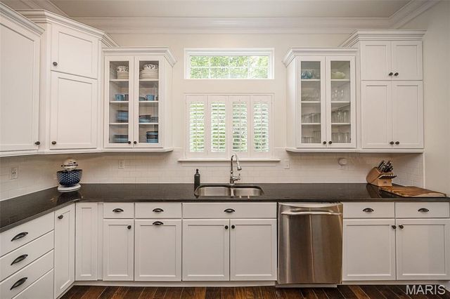 1 Rockfern Court, High Ridge, MO 63049