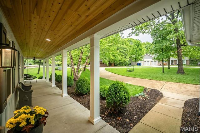1 Rockfern Court, High Ridge, MO 63049
