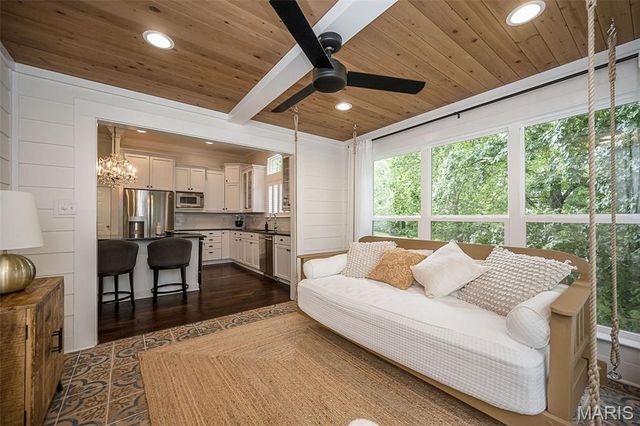 1 Rockfern Court, High Ridge, MO 63049