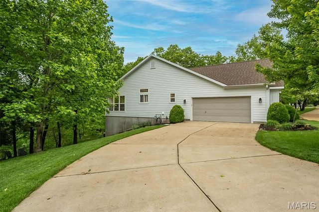 1 Rockfern Court, High Ridge, MO 63049