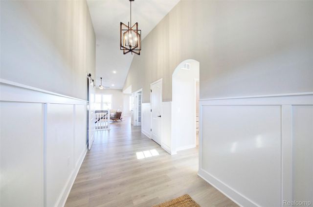 688 Round Rock Drive, Howell, MI 48843