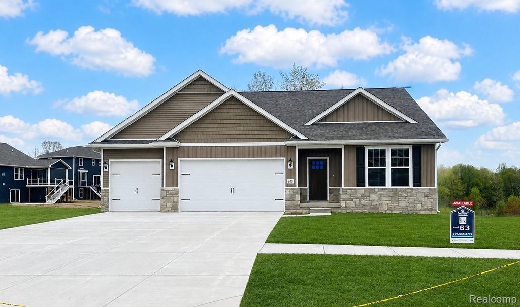 688 Round Rock Drive, Howell, MI 48843