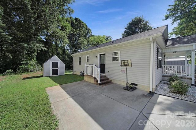 362 Sharpe Street, Mooresville, NC 28115