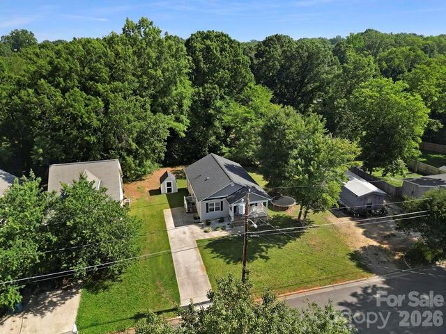 362 Sharpe Street, Mooresville, NC 28115