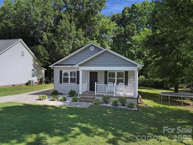 362 Sharpe Street, Mooresville, NC 28115