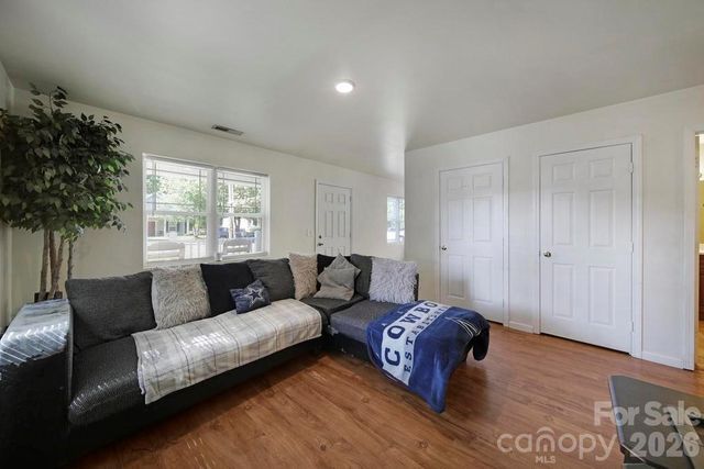 362 Sharpe Street, Mooresville, NC 28115