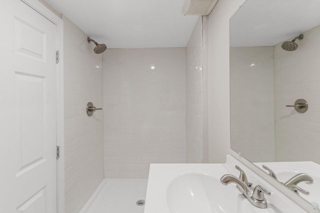 2147 CORALTHORN RD, Middle River, MD 21220