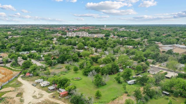 860 W Long Street 2, Stephenville, TX 76401