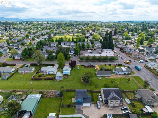 2808 20TH Ave, Albany, OR 97322