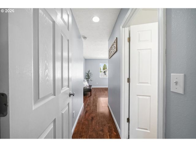 2808 20TH Ave, Albany, OR 97322
