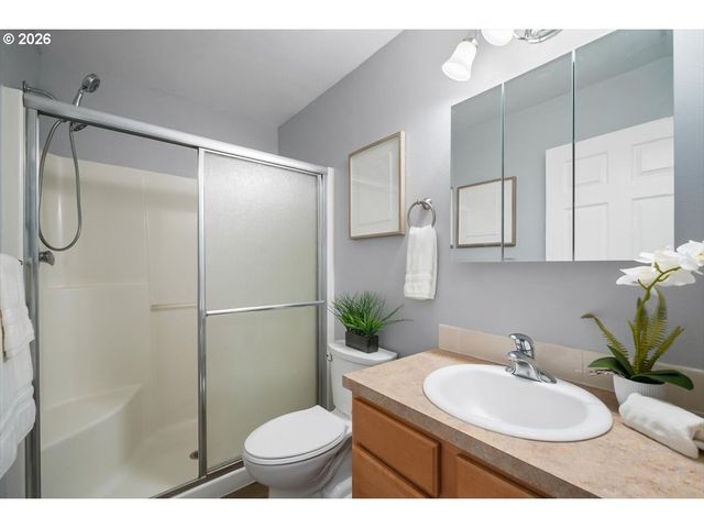 2808 20TH Ave, Albany, OR 97322