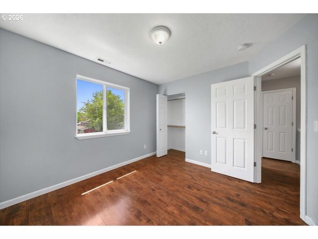 2808 20TH Ave, Albany, OR 97322