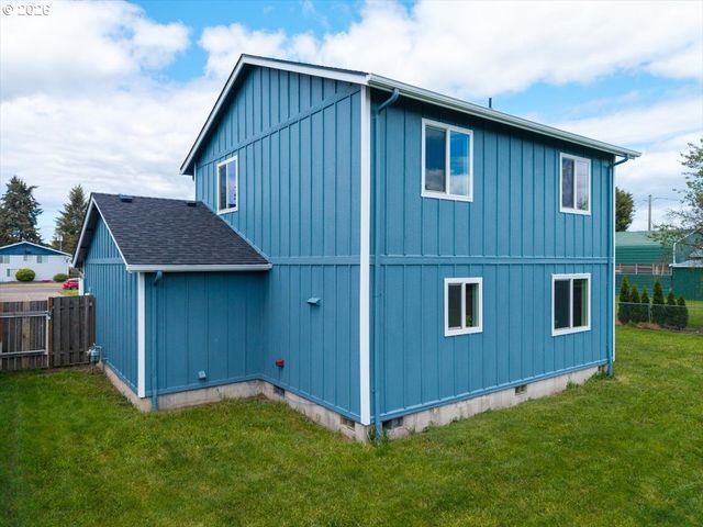 2808 20TH Ave, Albany, OR 97322