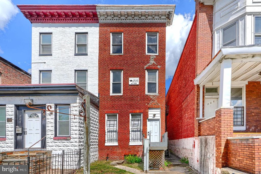 206 E 25TH ST E, Baltimore, MD 21218