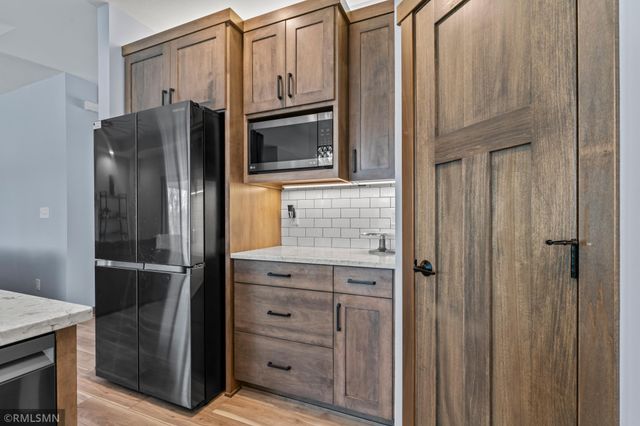 2214 Red Pine Lane SW, Rochester, MN 55902