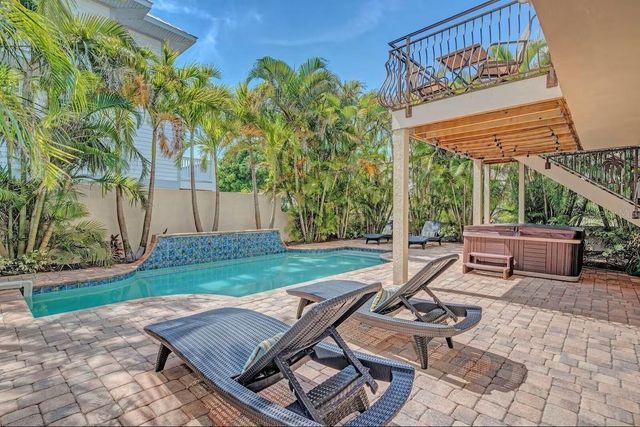 4118 5TH AVENUE, Holmes Beach, FL 34217