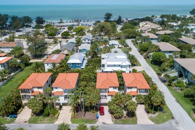 4118 5TH AVENUE, Holmes Beach, FL 34217