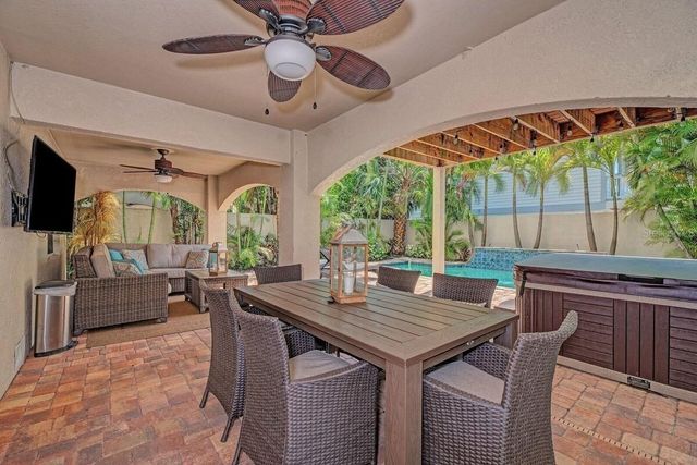 4118 5TH AVENUE, Holmes Beach, FL 34217