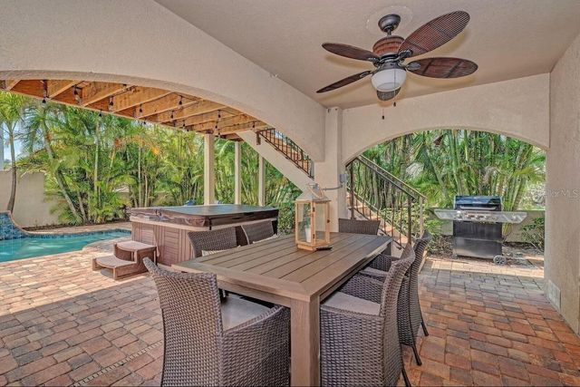 4118 5TH AVENUE, Holmes Beach, FL 34217