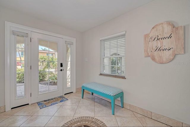 4118 5TH AVENUE, Holmes Beach, FL 34217